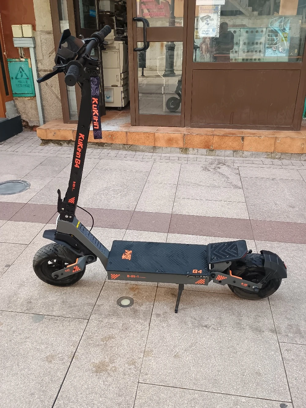 vând trotinetă electrică kukirin G4 fab 2026 garanție 