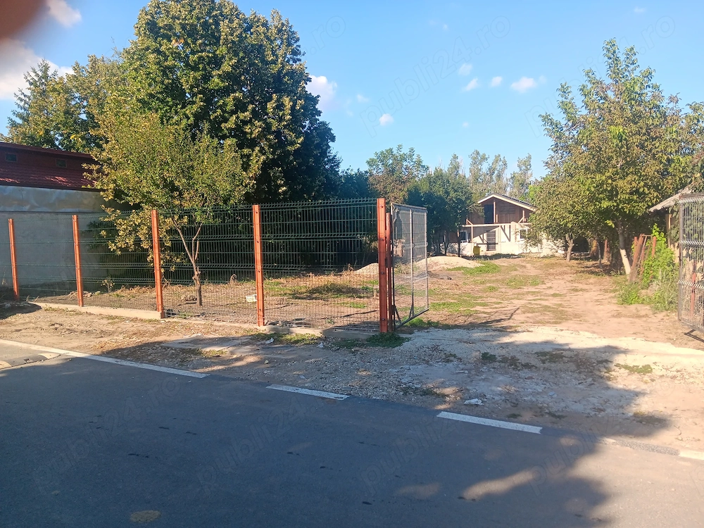 Spațiu producție depozitare 100 mp,teren 800 mp,curent 380v,panouri  15 kw,apa puț,com.petrachioaia