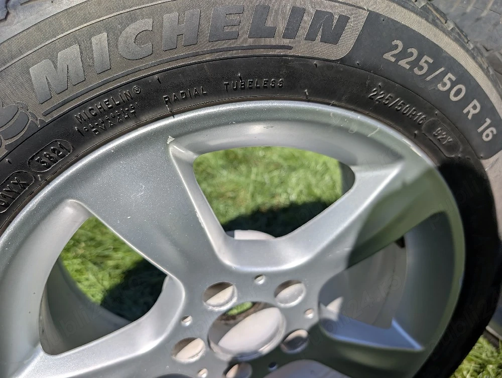 Jante set 4 Mercedes w203 R16 2 latimi fata 7J ET  31/ spate 8J ET 32 + anvelope mixte M+S