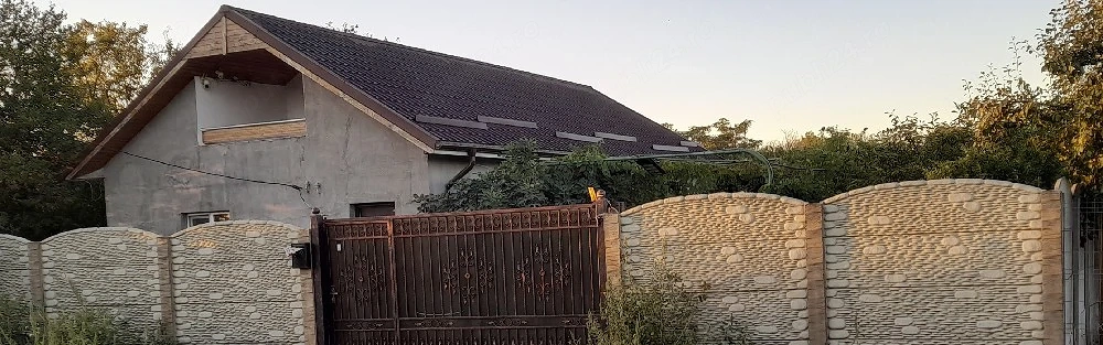 Casă și teren , în Robaneștii De Jos  