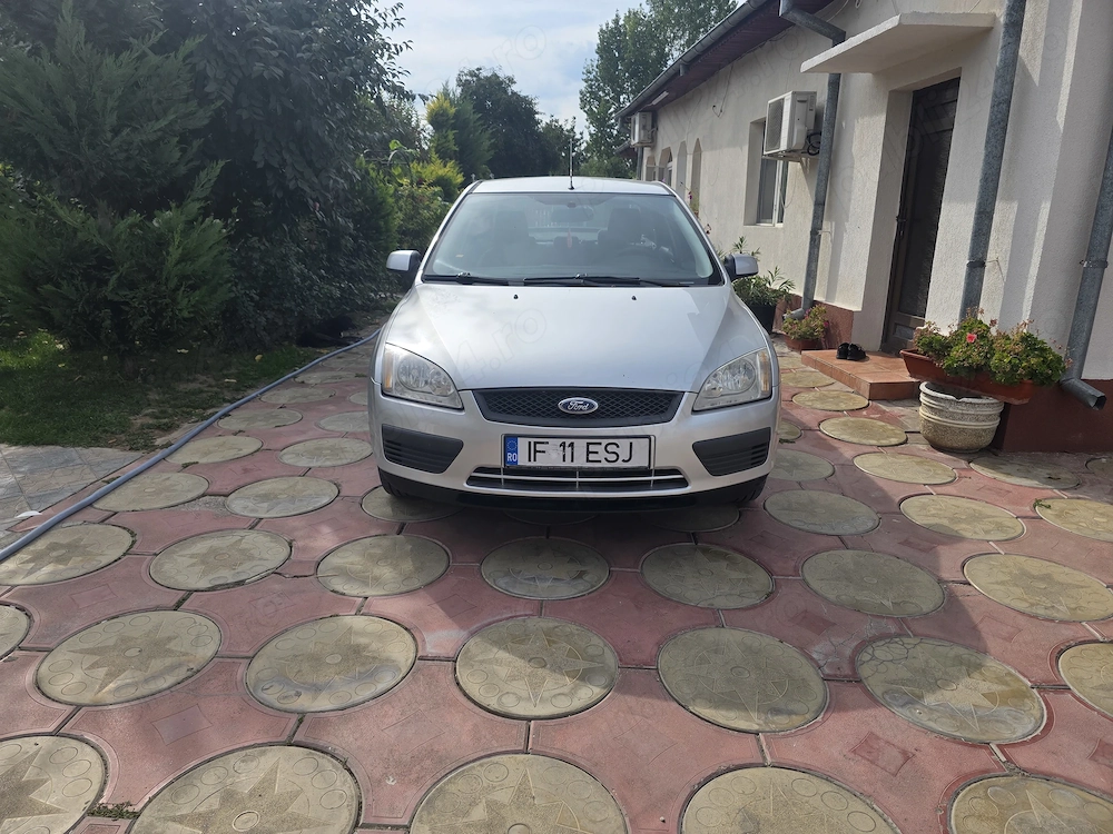 Ford Focus 2007 luna 11-Provenienta Ford RO. 16 MPI 110Cp Euro 4. Nr km 156000!Pret 1750 Euro
