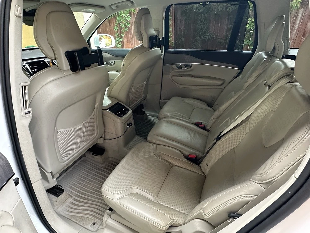 VOLVO XC90 T8 plug-in hybrid 