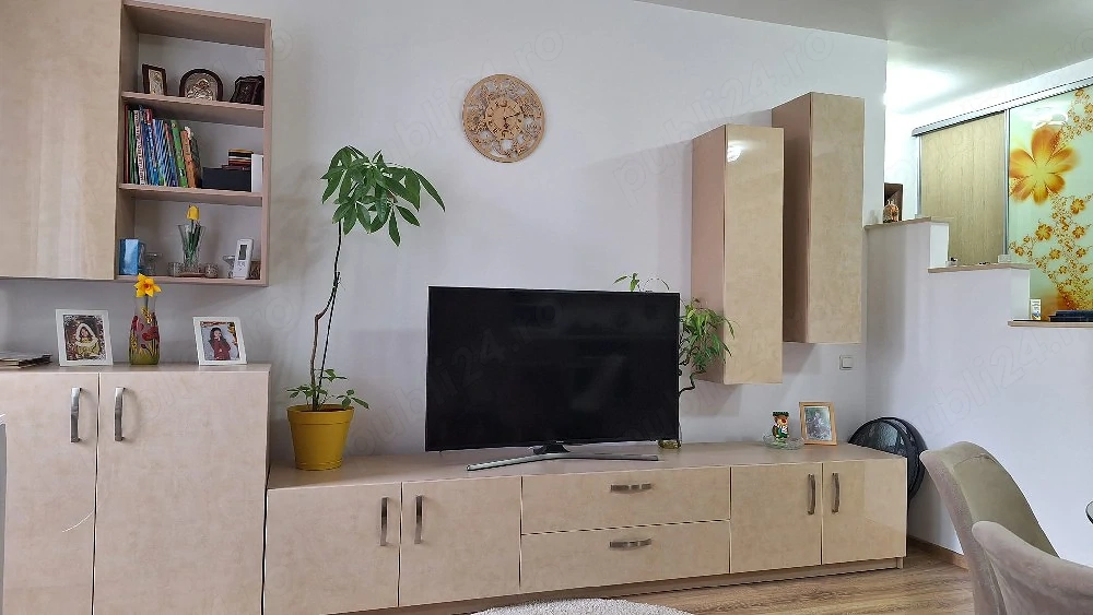 vanzare apartament 2 cam Titan