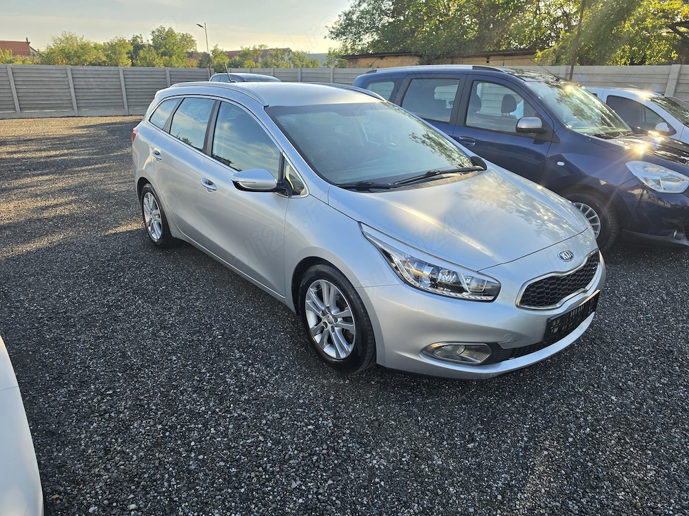 KIA Ceed 1.6D an 2014, SUPERDOTARI, Posibil RATE si Garantie