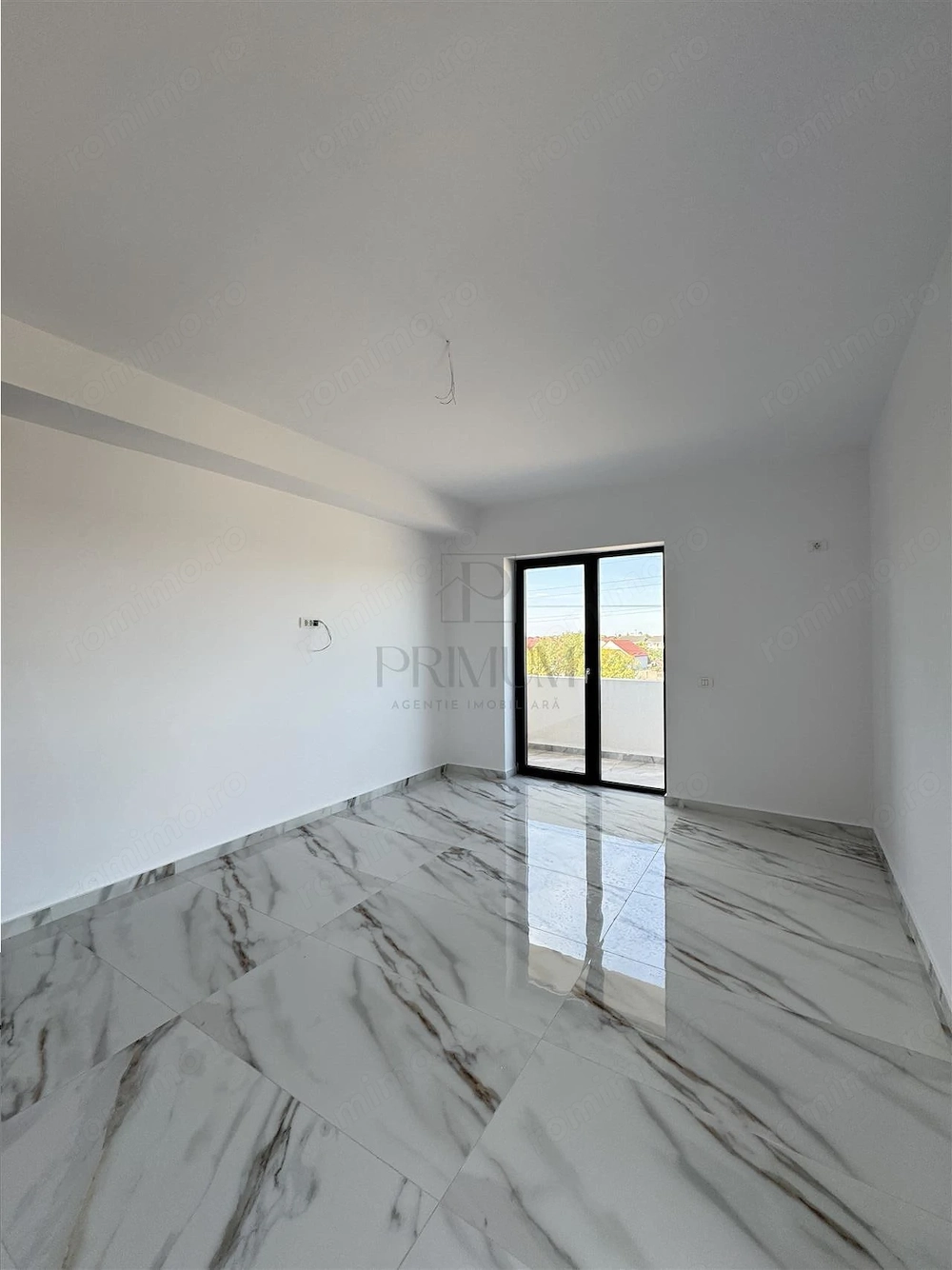 GIROC - 2 CAMERE - DECOMANDAT - FINALIZAT - BALCON MARE
