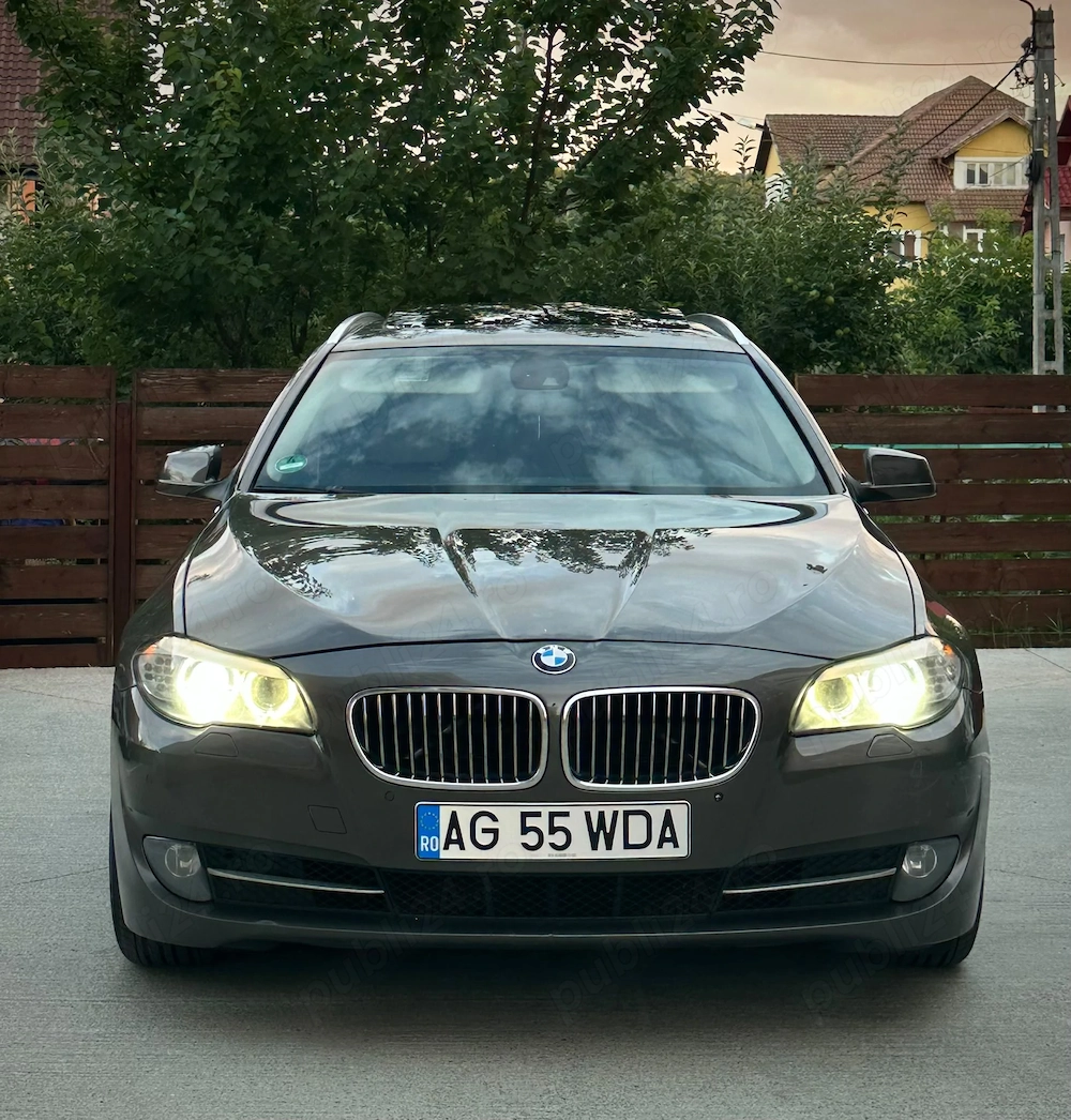 BMW 520     Panoramic    E5