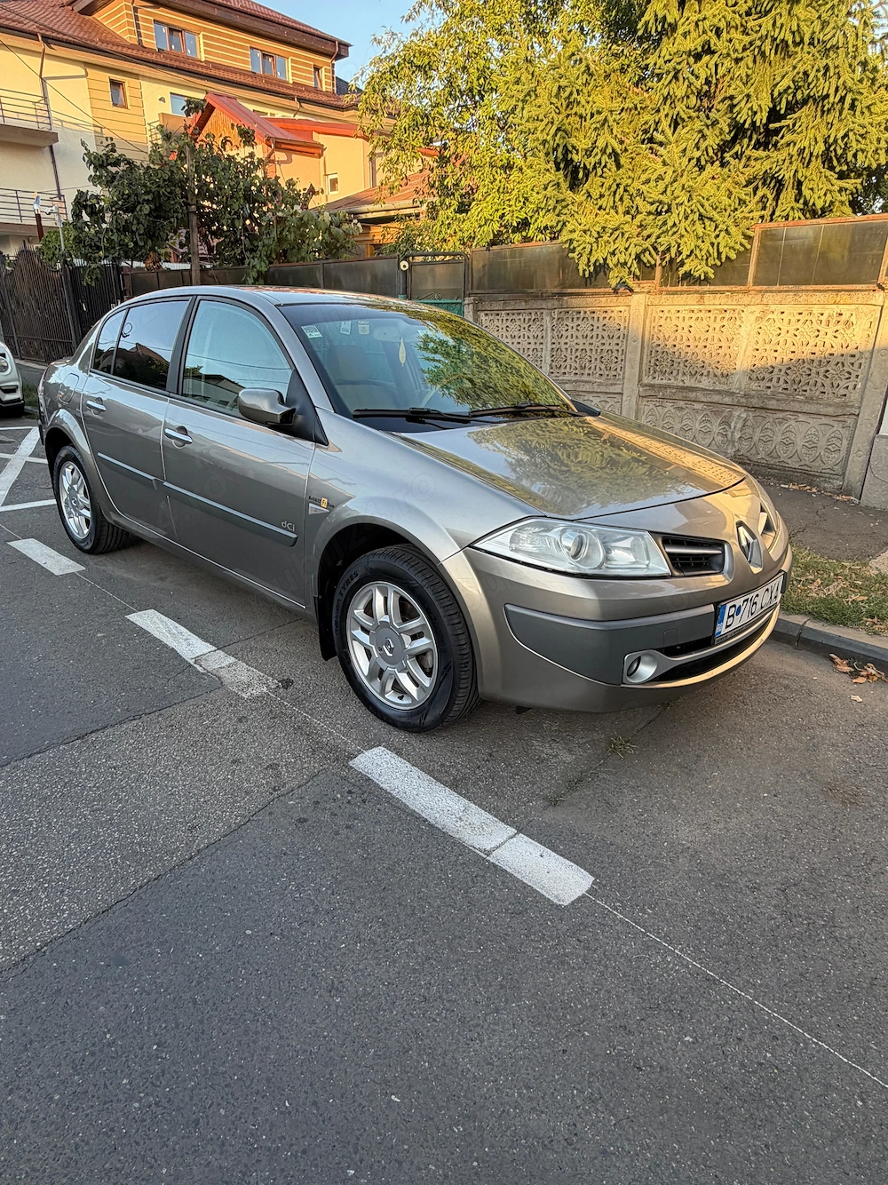 Vand Renault Megan 2 berlina 1,5dci