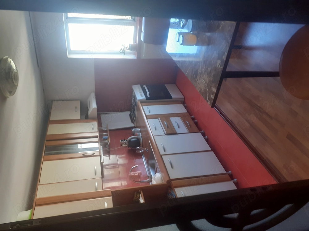 Vand apartament 2 camere,