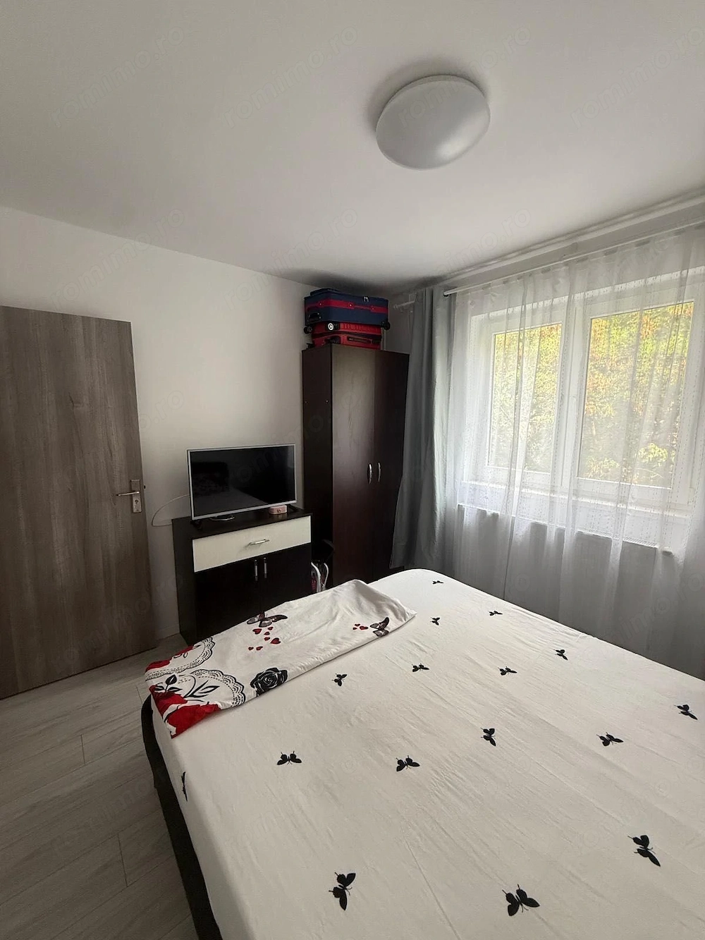 Închiriez Apartament 2 camere sector 6