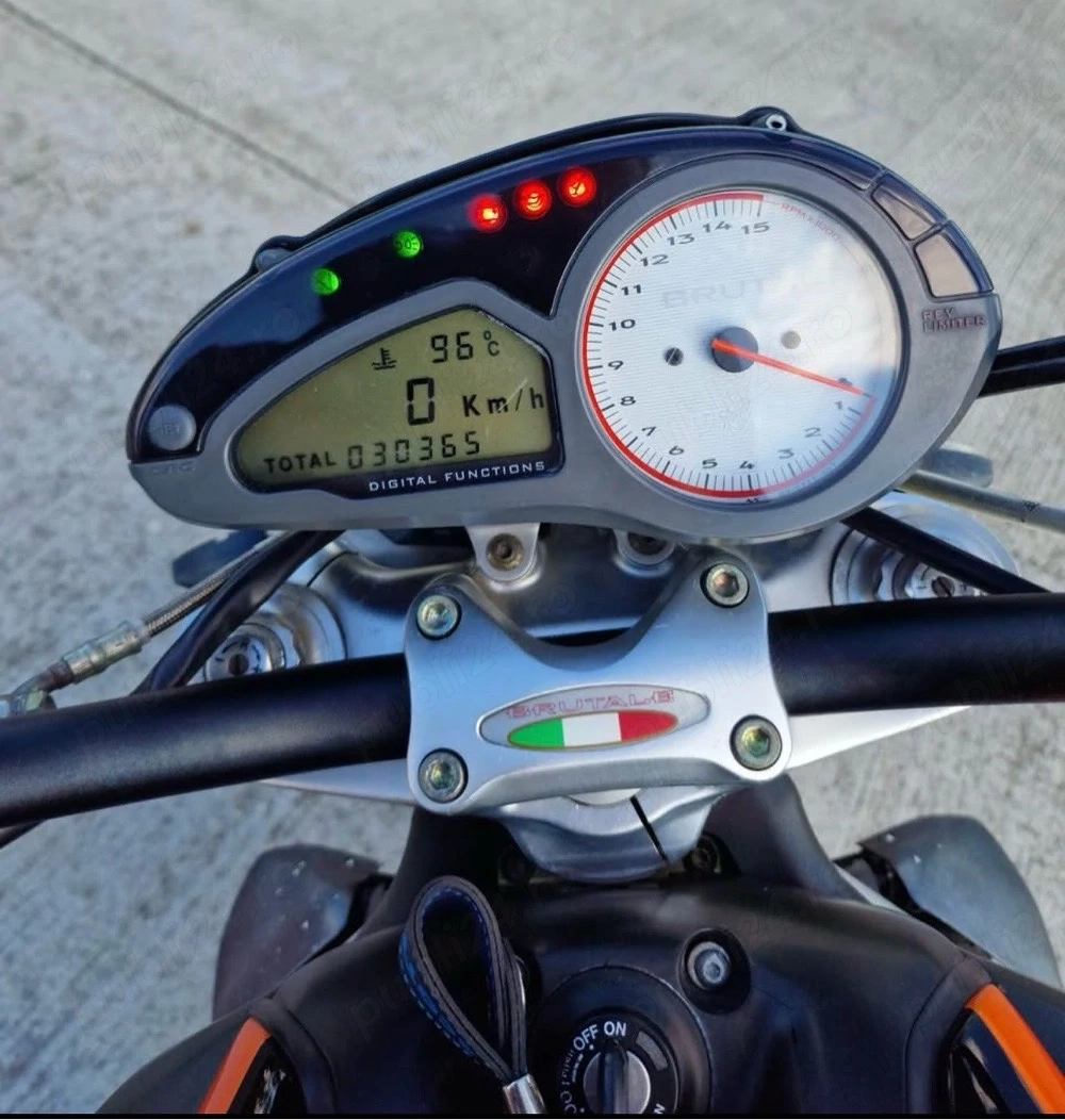 MV Augusta Brutale 910 