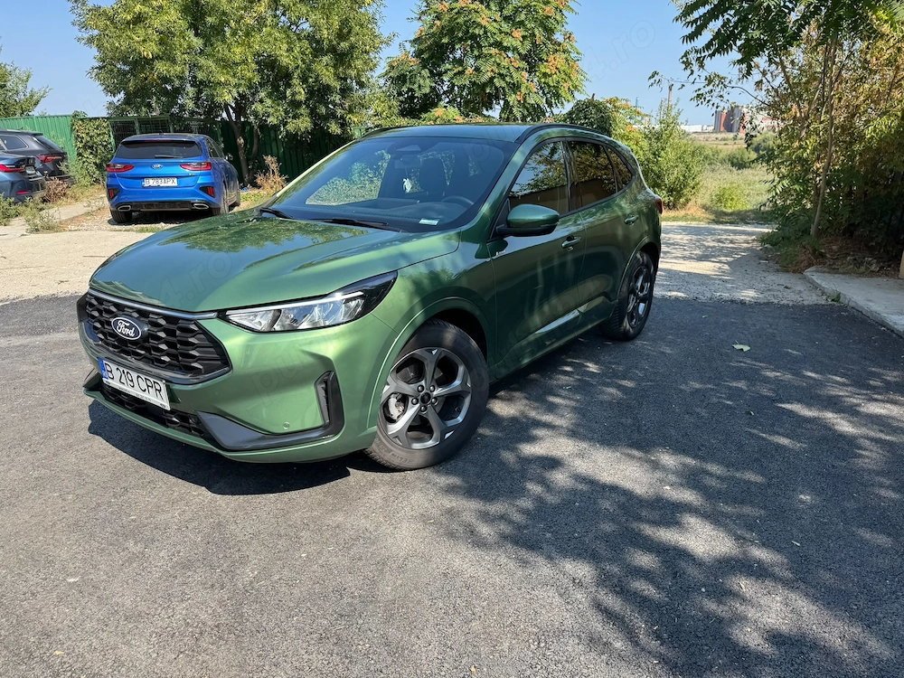 Ford Kuga ST-Line 2.5 FHEV 180 CP   Un singur proprietar   12.800 km reali