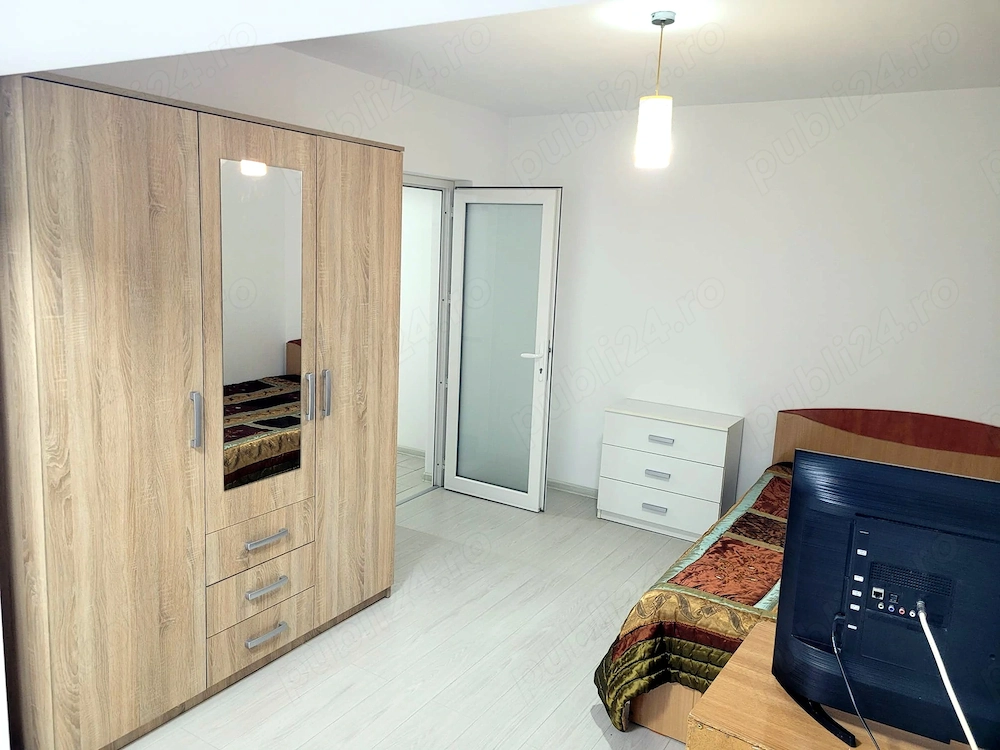 Vand apartament 2 camere decomandat