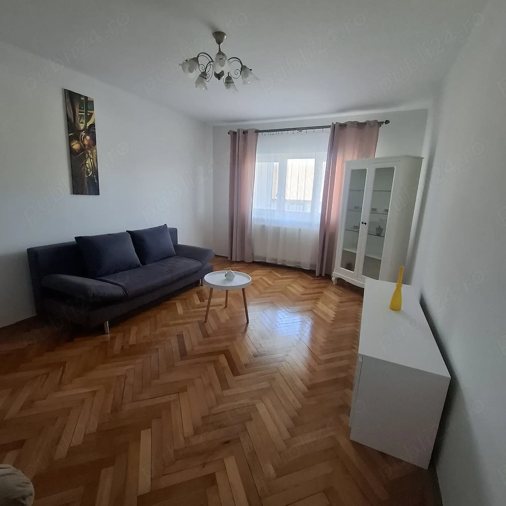 Inchiriez apartament 3 camere