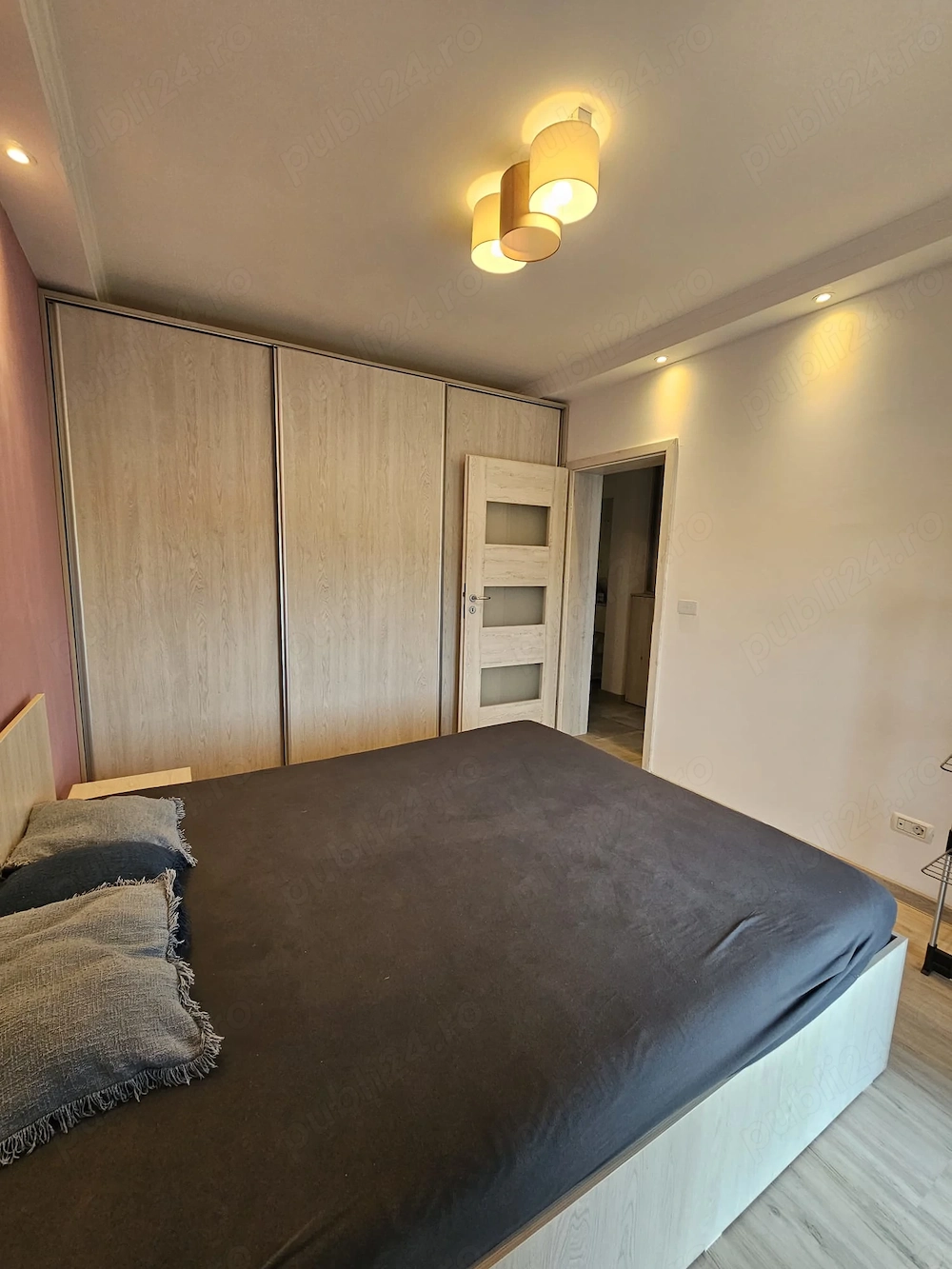 Apartament 2 camere + grădină 50 m  + parcare
