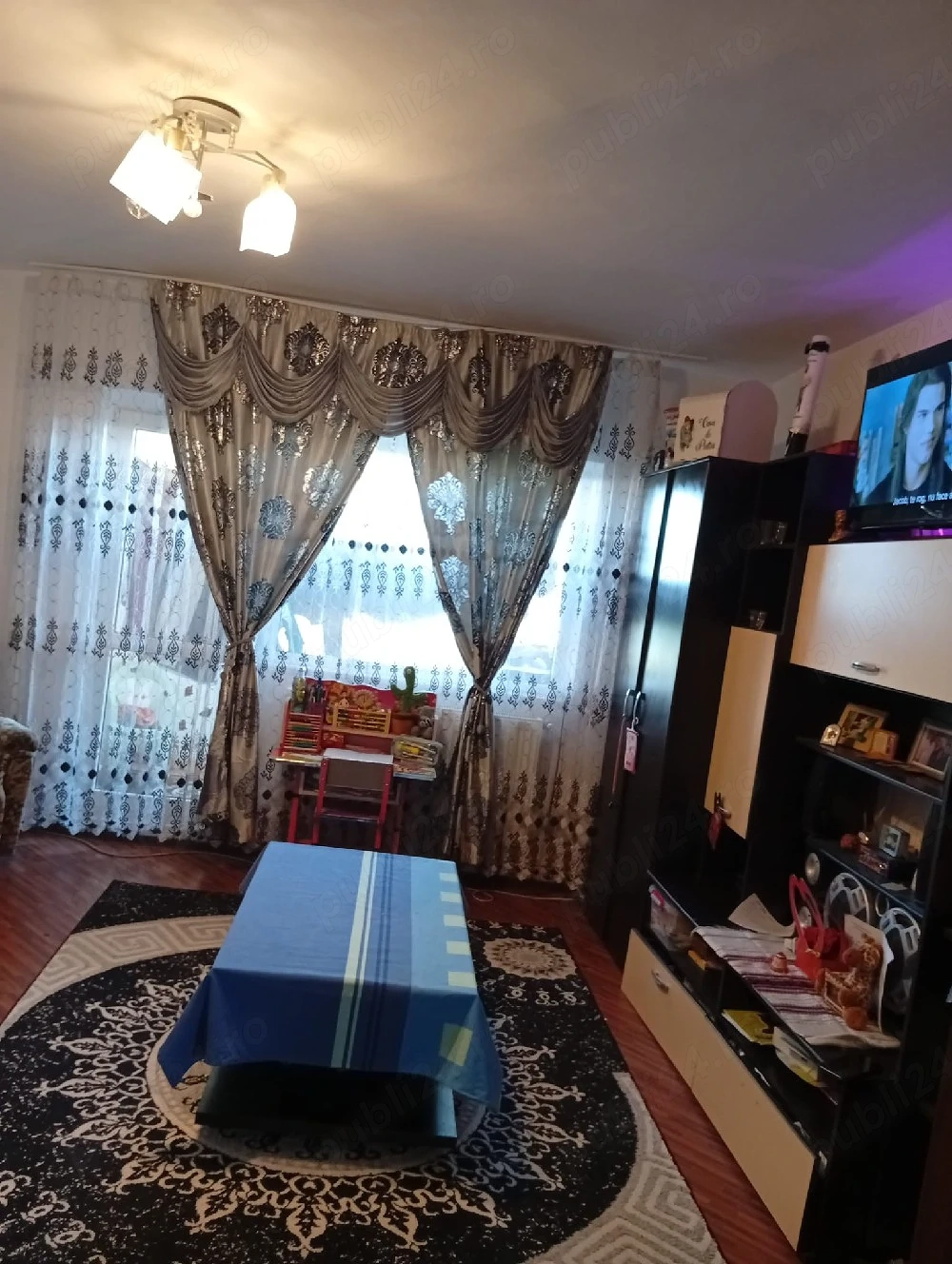 vand apartament decomandat cu 2 camere 