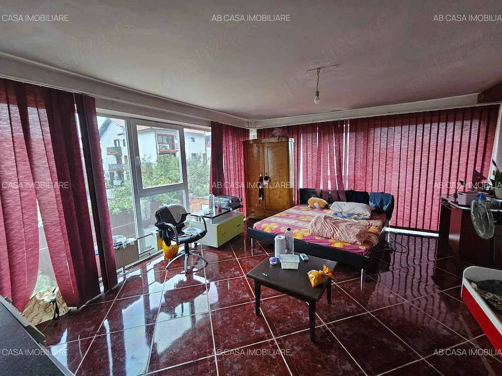De vânzare 2 apartamente, la P + E, în casă cu 6 ap, P+E+M, 2000, zona Mircea cel Bătrân, comision 0
