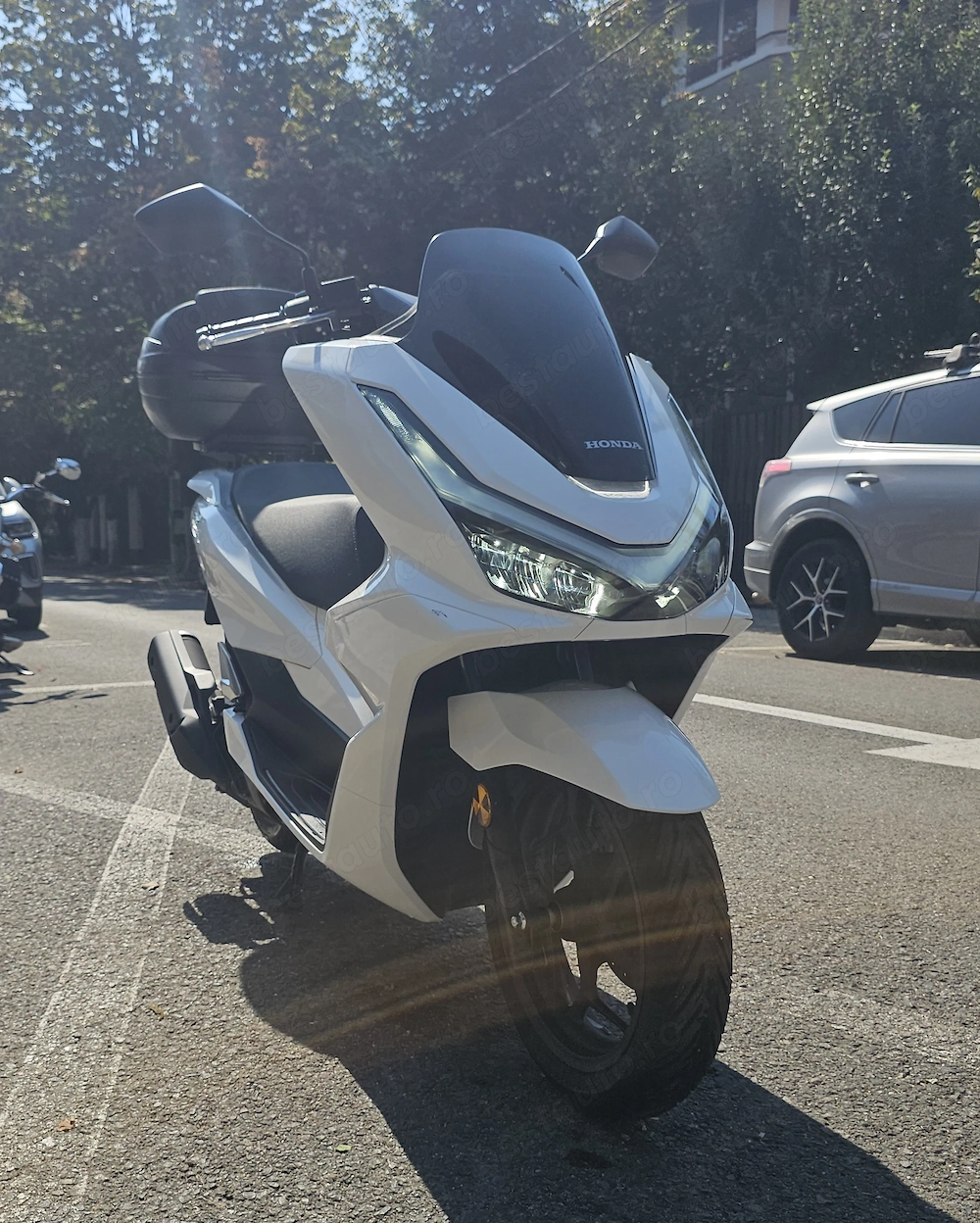 Scuter Honda PCX 125, 2025, 1300km
