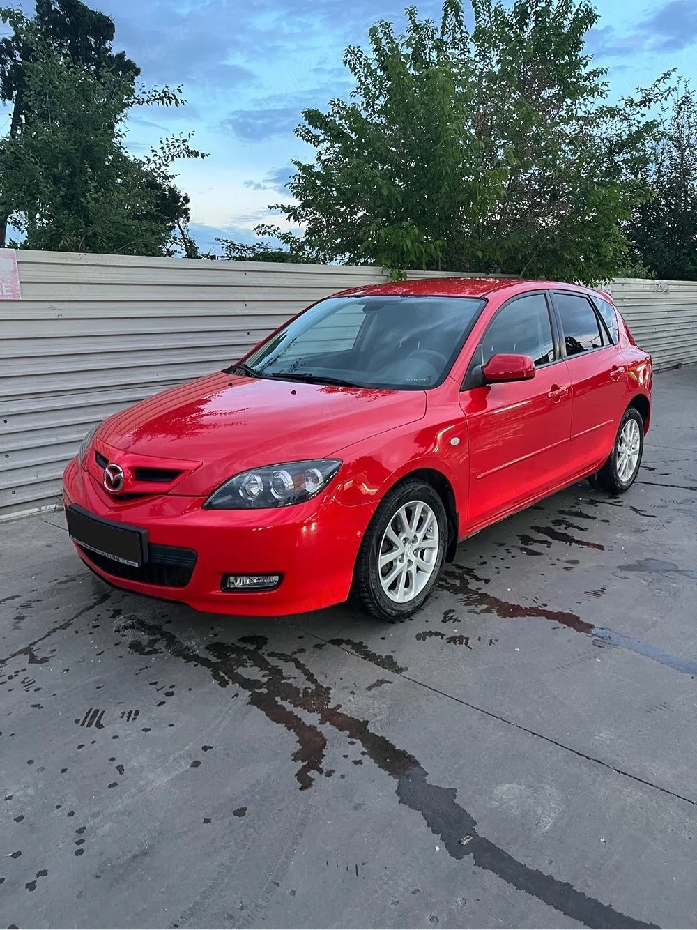 Vând Mazda 3