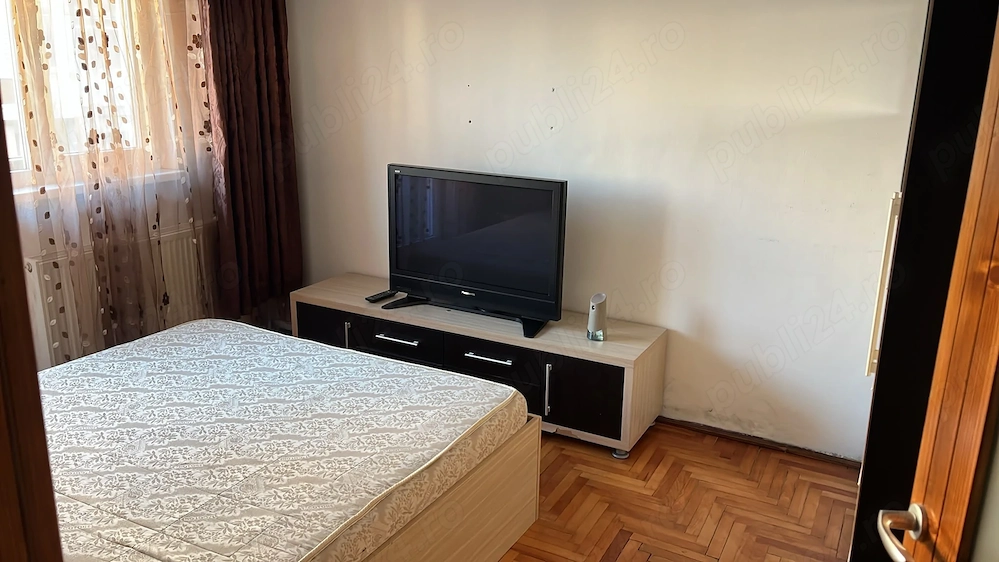 Inchiriez apartament 3 camere Nufarul