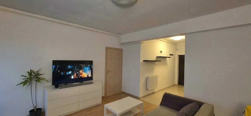 Vanzare apartament 2 camere Damaroaia. 