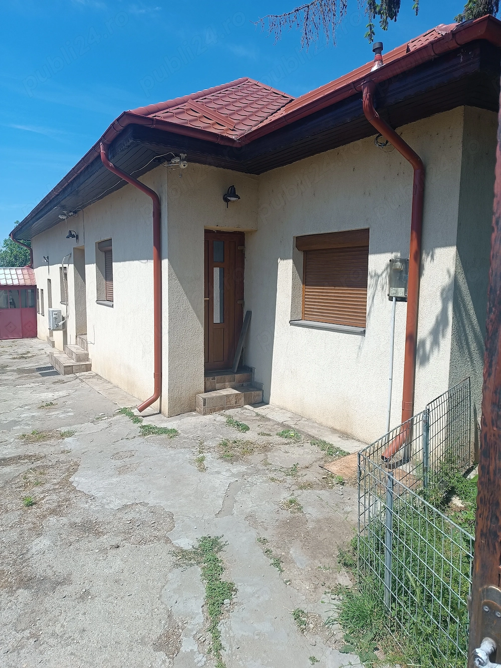 casă de vinzare  + teren 4601m2