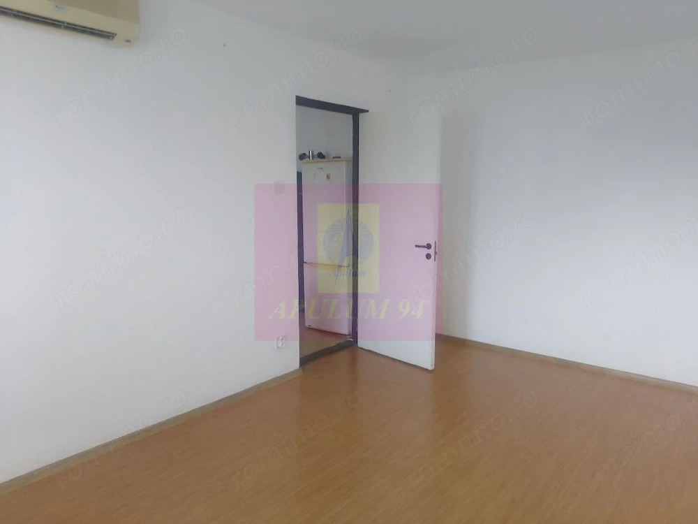 Apartament, 2 camere, aproape de metrou Lujerului