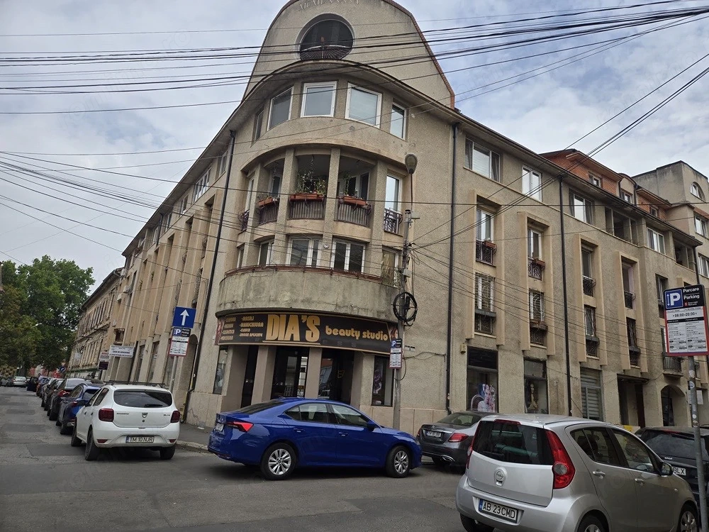 Spatiu Comercial-Piața Unirii-Pozitie Excelentă