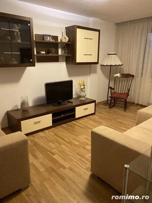Apartament 2 camere cu centrala proprie  de inchiriat in  zona Eroii Revolutiei