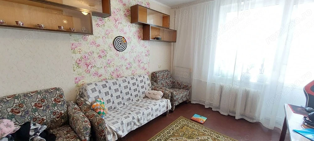 Închiriere apartament cu 2 camere, situat în zona Piața Sudului.