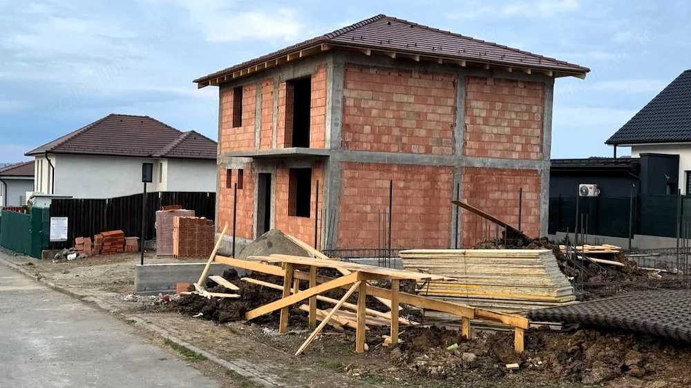 Casa individuala 120mp Sura Mica
