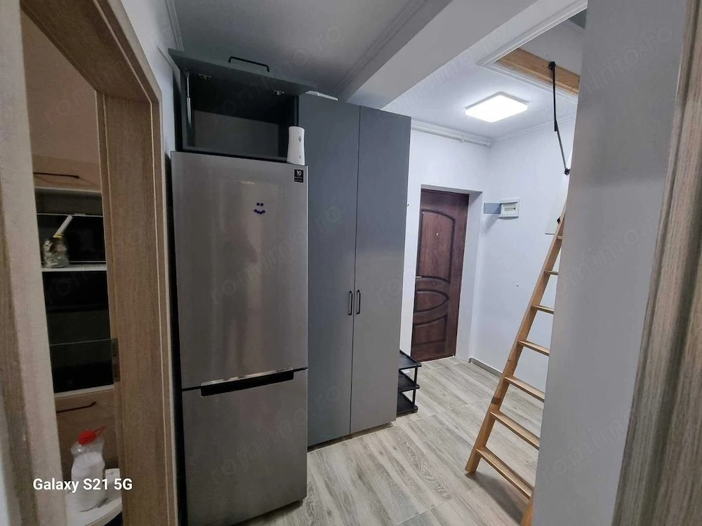 Inchiriez Apartament 1 camera - 320euro Timisoara