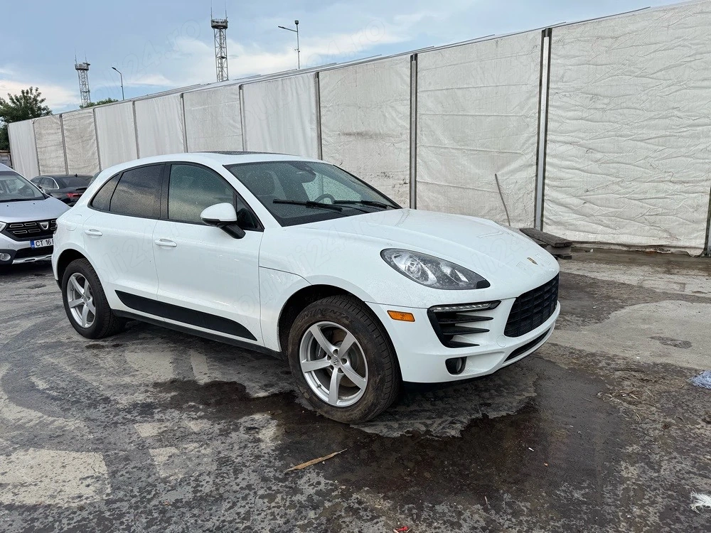2017 Porsche Macan 2.0T R4 252 CP