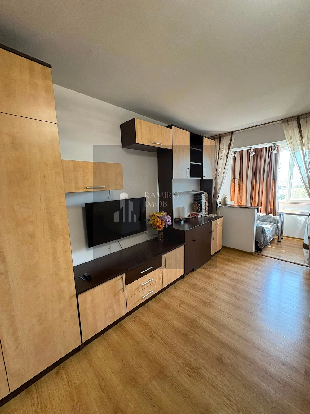 Garsoniera Turnu Magurele 10 minute metrou Aparatorii Patriei