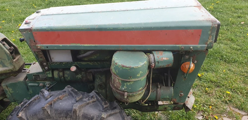 tractor Holder