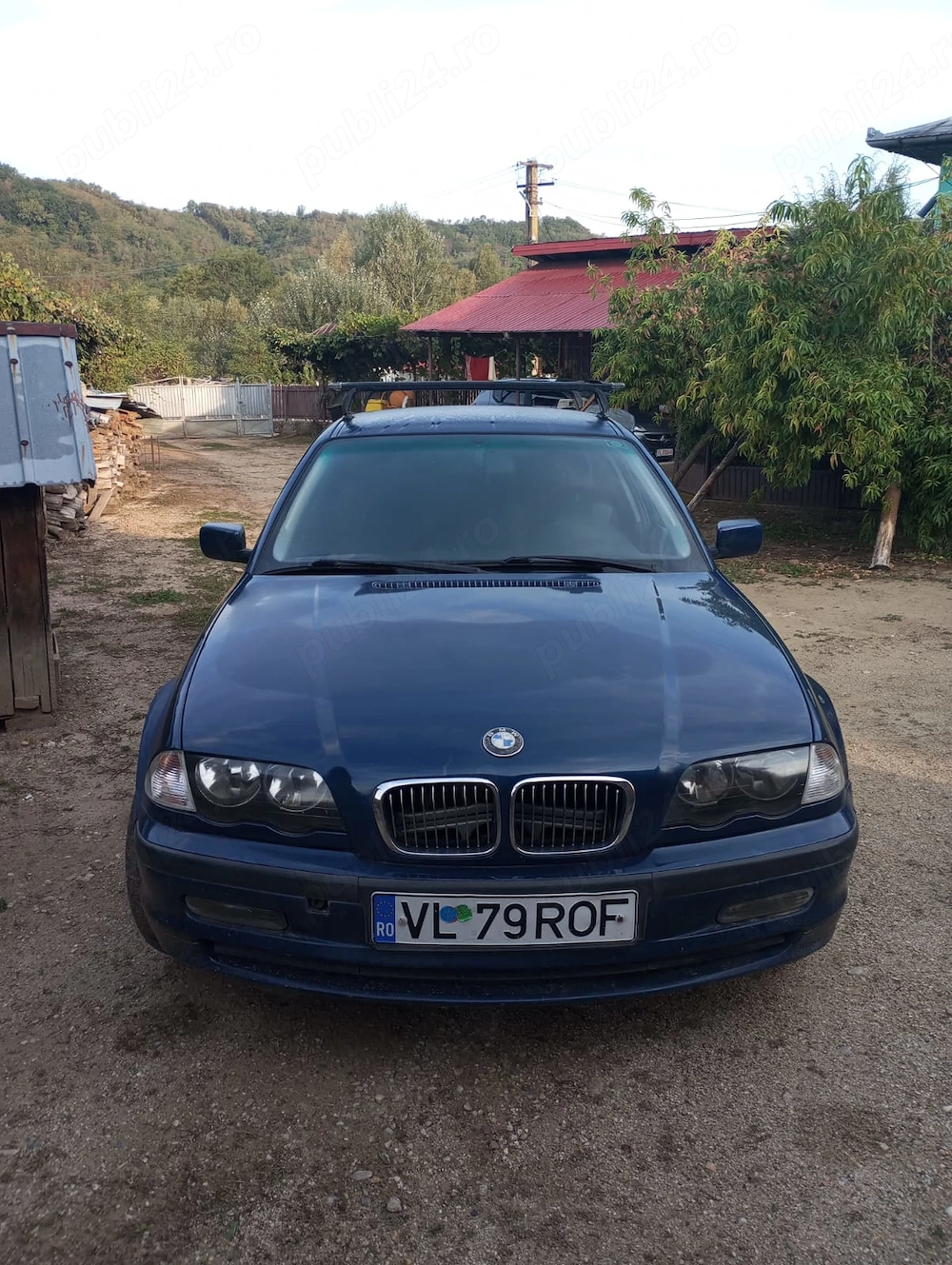 vand auto BMW rulat