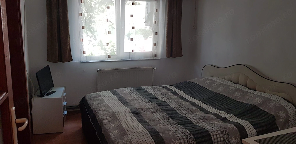 Apartament 3 camere,  2 bai,decomandat, centrala proprie, Lipovei