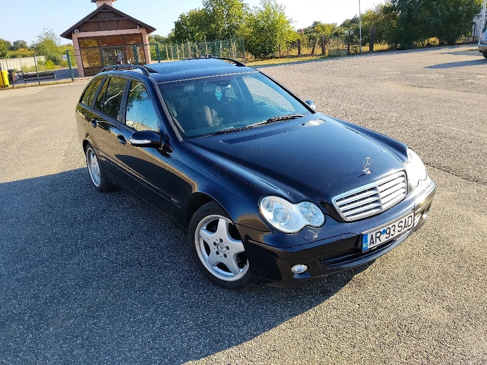 MERCEDES-BENZ Clasa C