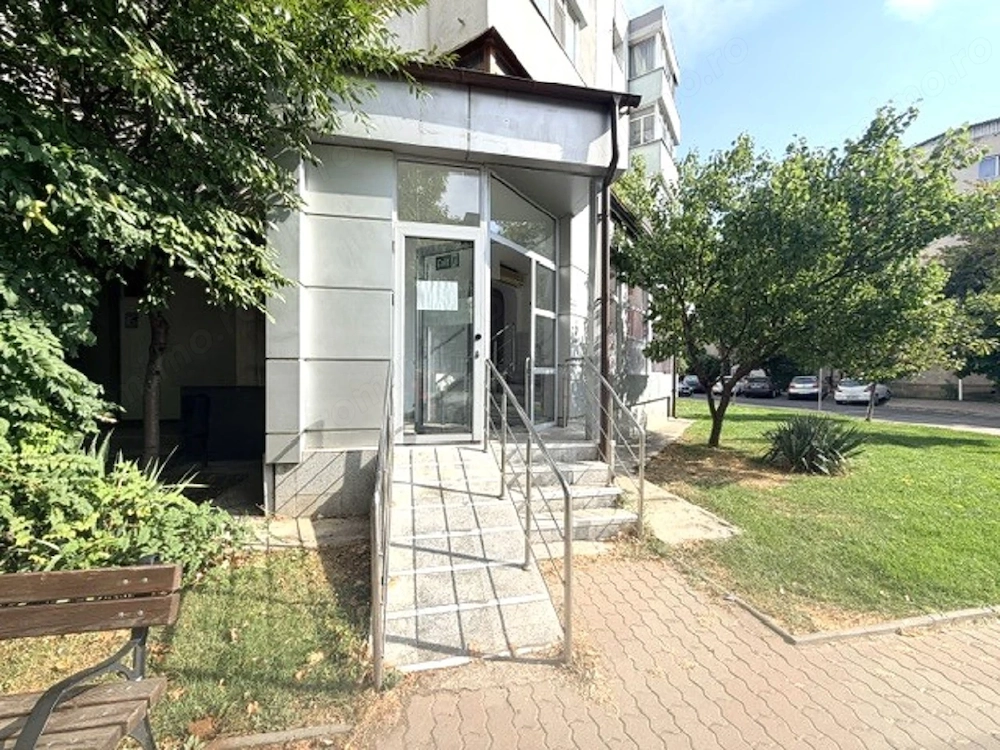 Spatiu Comercial str. Ecaterina Teodoroiu 77 mp