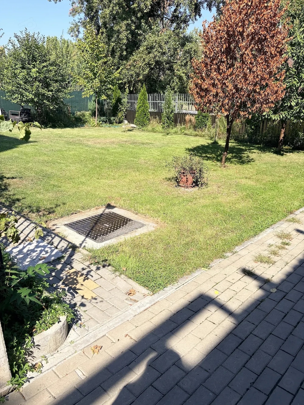Proprietar inchiriez ap 2 camere + loc parcare garaj Dna Ghica, strada Cremenita nr 21