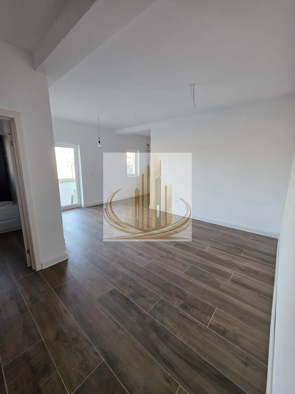 Apartament 1 camera 36 mp parter Torontalului bloc nou