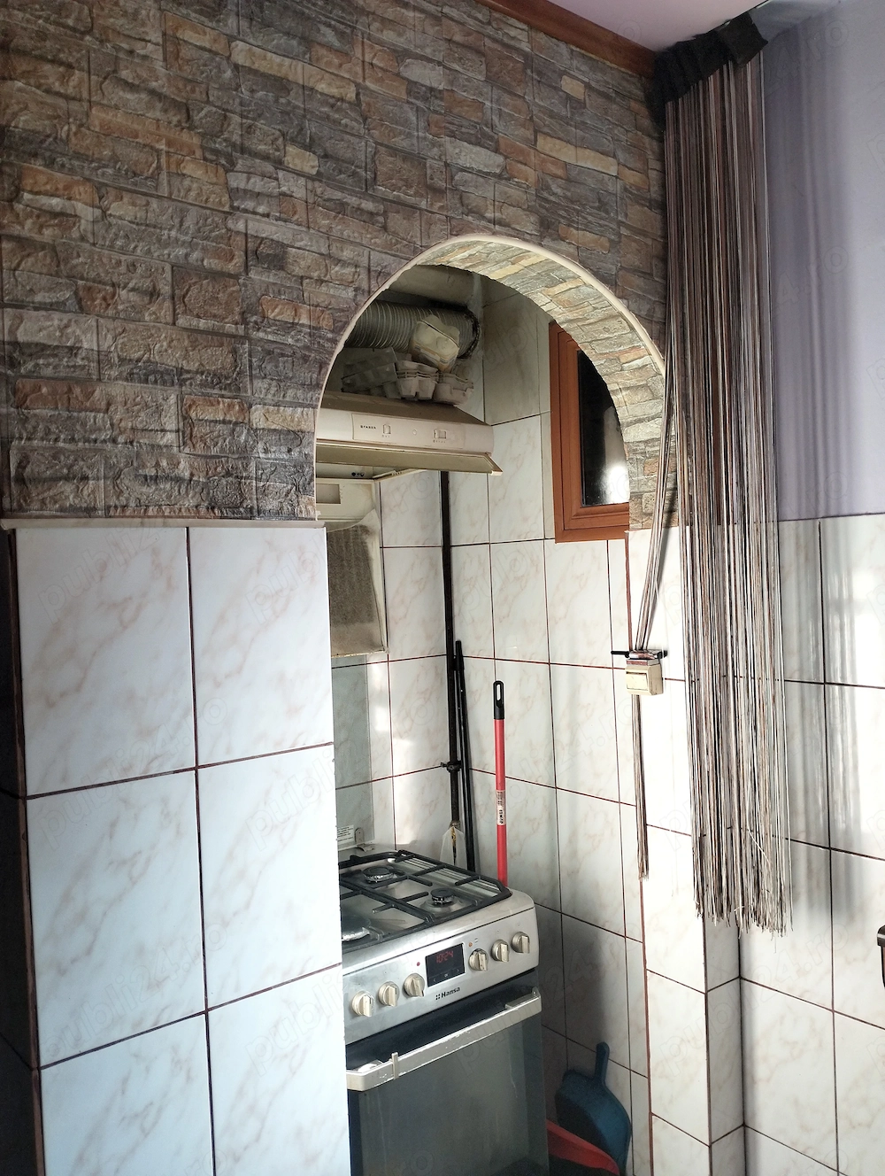 Vând apartament 3 camere 