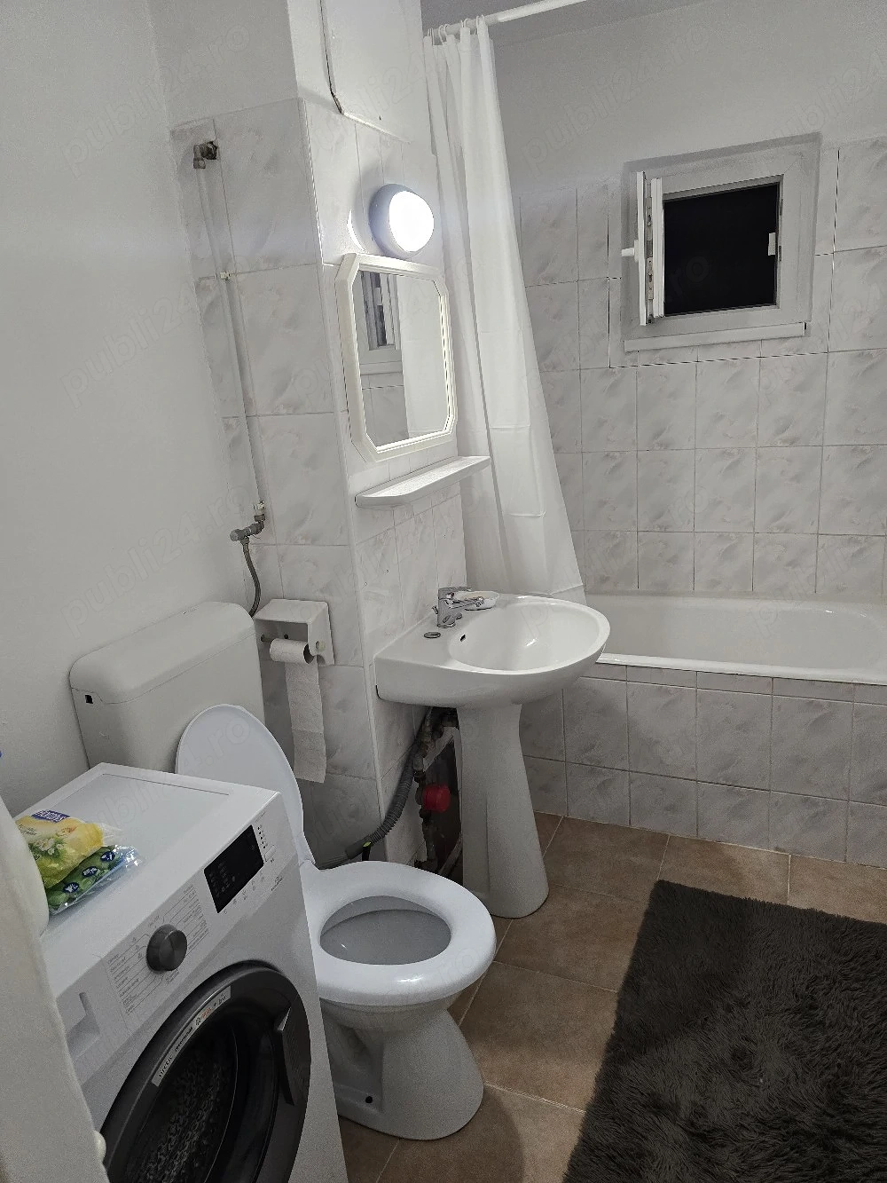 Inchiriez Apartament cu o camera