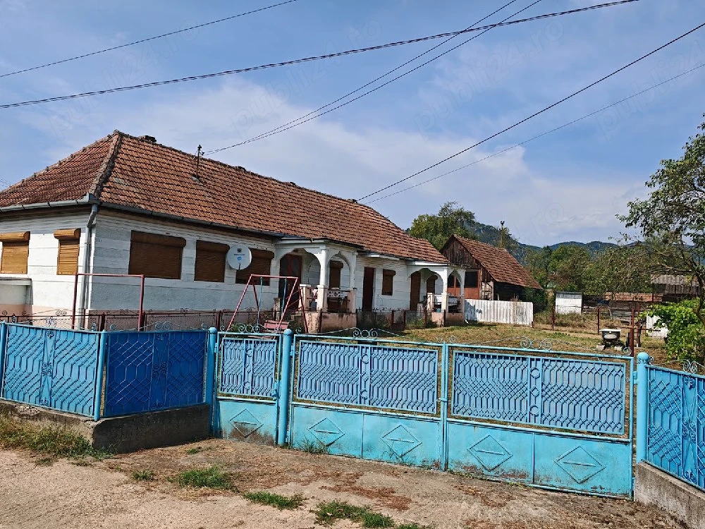 Casa de vânzare