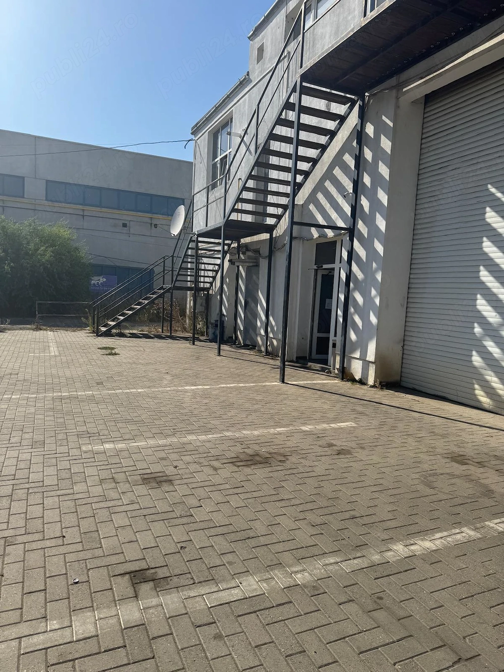 Hala de inchiriat   Service Auto   Depozit  Atelier  Alte activitati in Ghiroda Calea Lugojului 44