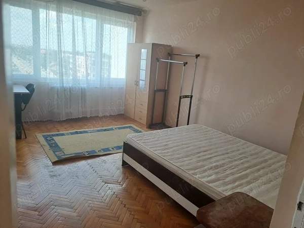 Inchiriez la studenti apartament 3 camere complex