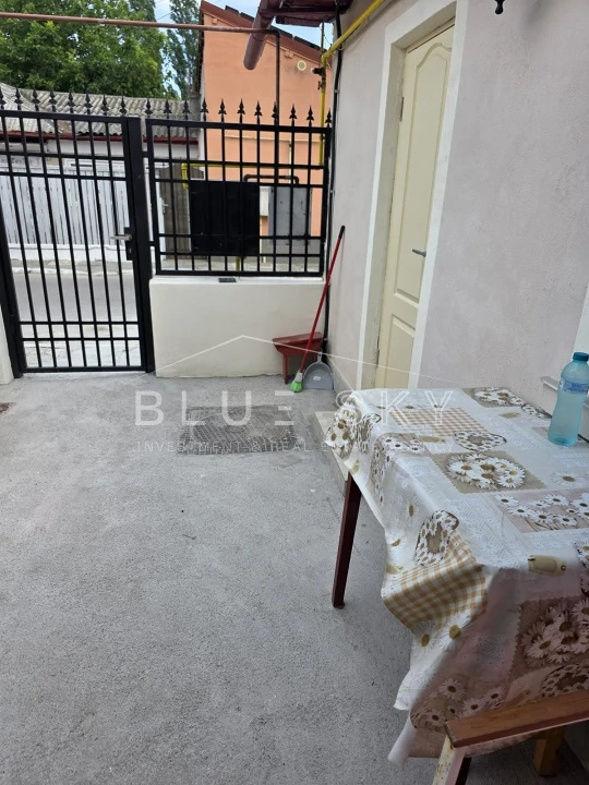 Casă cu 3 camere de vânzare – Palas, Constanța