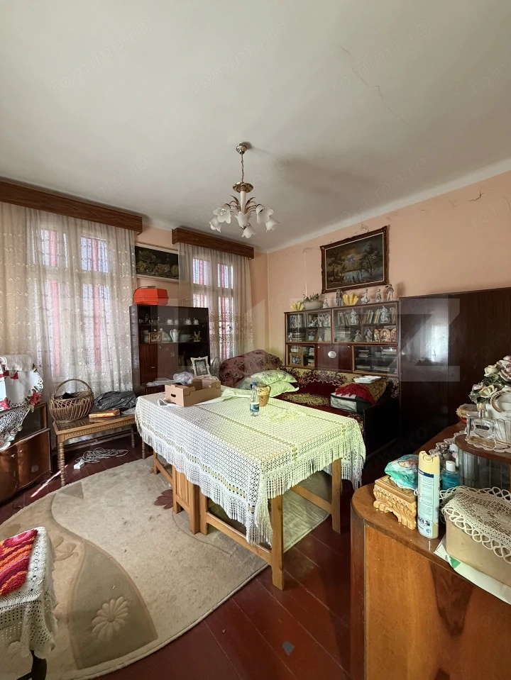 Casa parter, 273 mp teren, front 14,52 ml, zona Schmith/ Tribunal