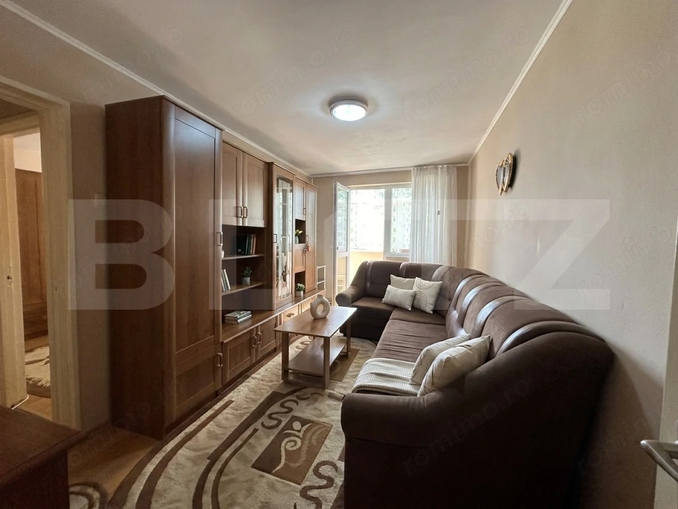 Apartament 2 camere decomandat – Central, Hunedoara | Etaj 2 | Balcon