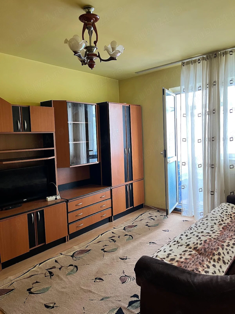 Închiriez Apartament 2 camere zona Alexandru (zimbru) 