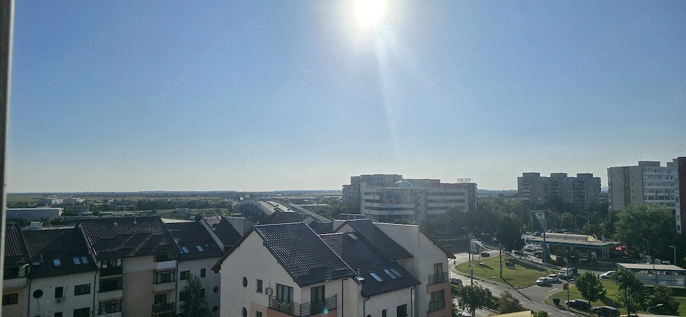 Apartament 4 camere, 80 mp, decomandat, centrala proprie, lift nou, renovat la alb